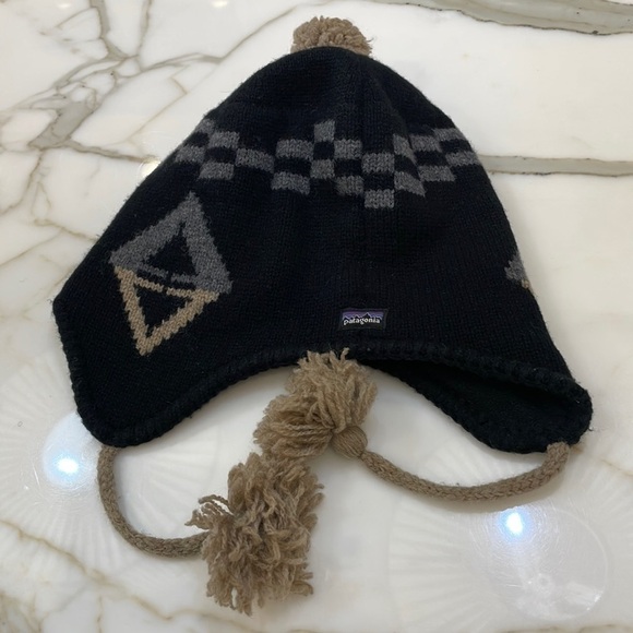Patagonia Black & Gray & Taupe Ski/Alpine Wool Hat—Warm & Tassle Tie Great! EUC - Picture 1 of 7